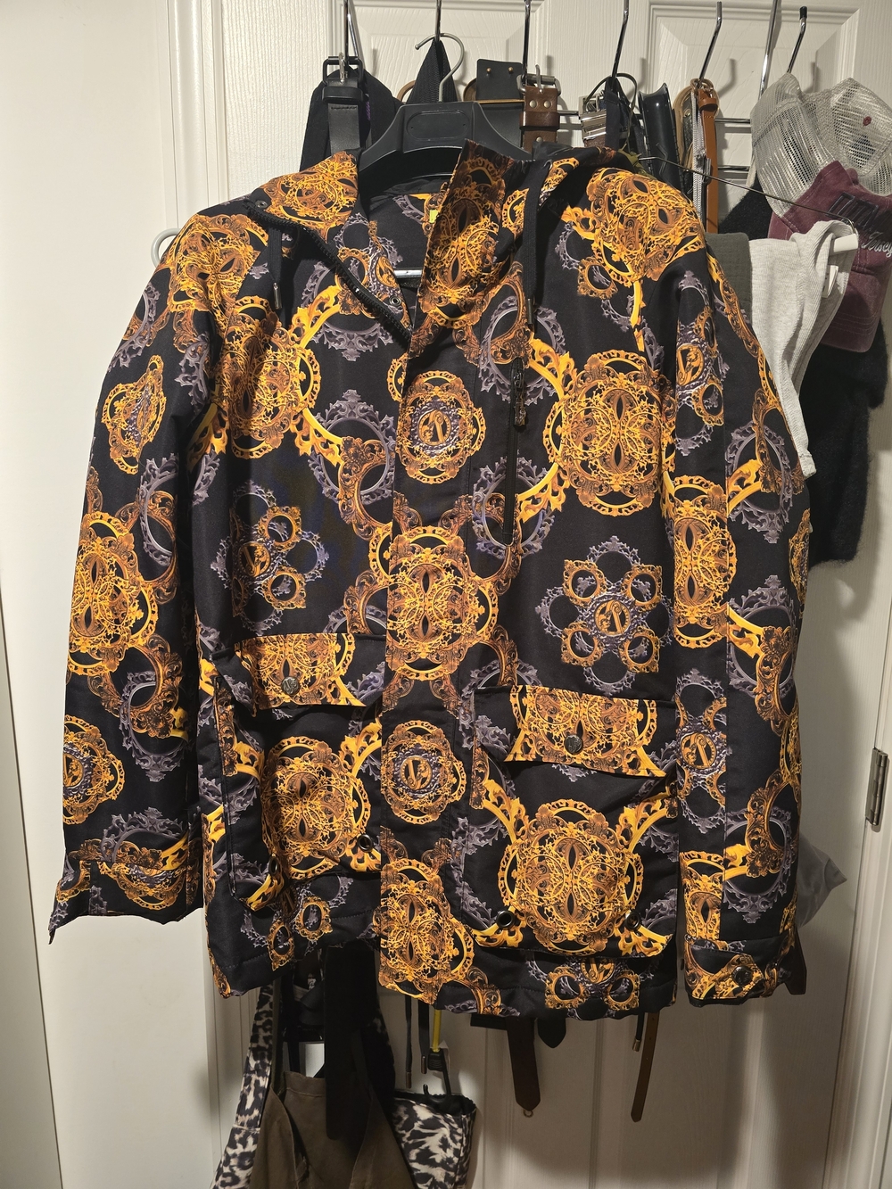 Men's Black & Gold Patterned Lightweight Jacket
